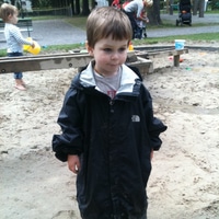 Sandkasten with water protection improvisation