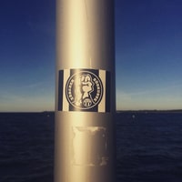 Und was findet man halb im Meer draussen hier. Die Chaoten überall ;)