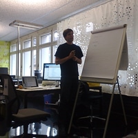 silvan doing a presentation old school style