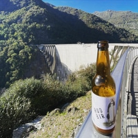 Trying the local beer of Val Verzasca ;)