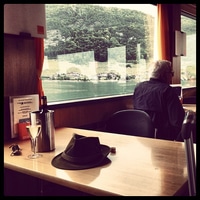 on the boat back to biel. rainy currently. and not my wine, btw ;)